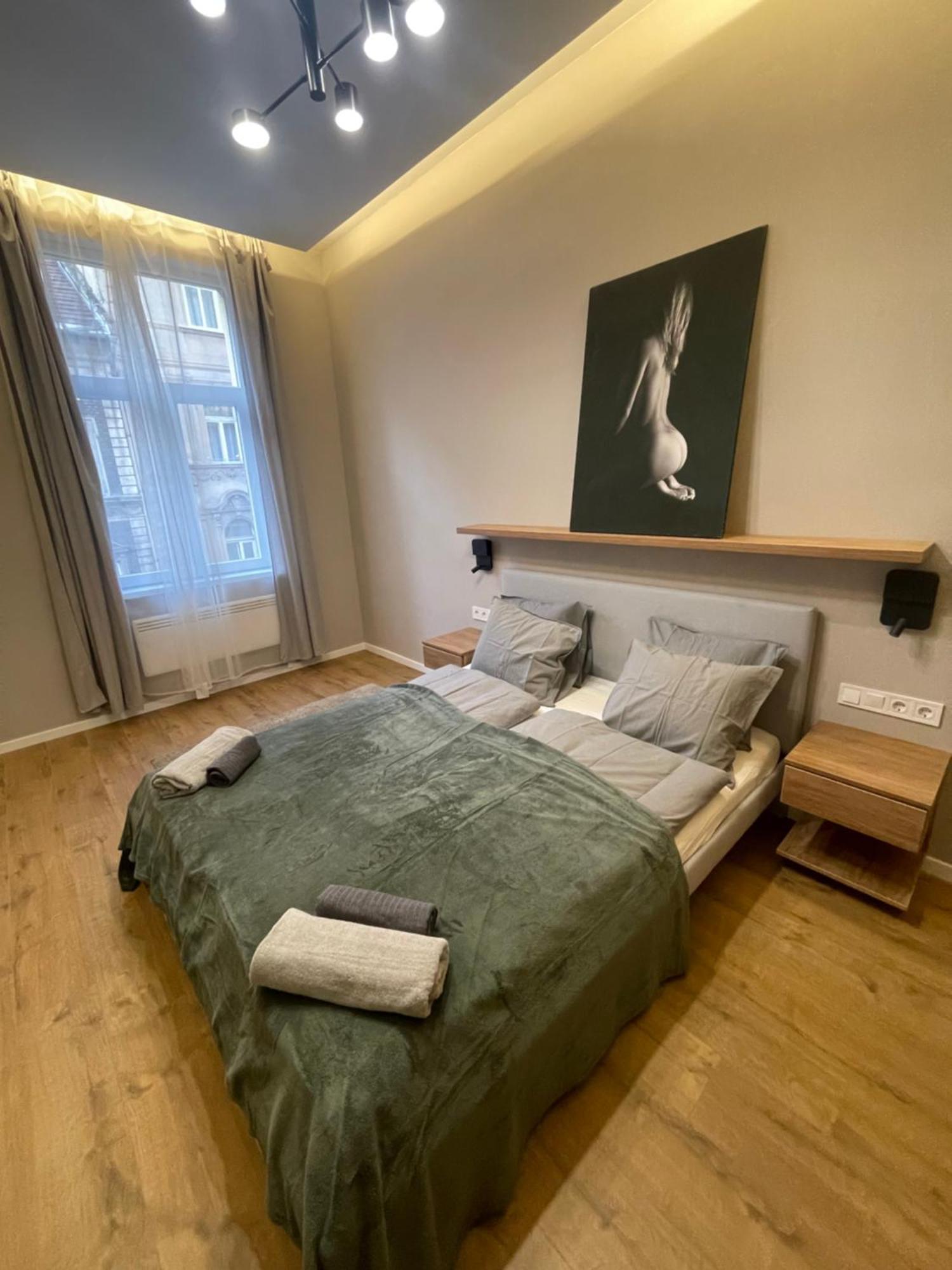 City Center 2, Cozy And Modern 2Br In The City Center Budapest Eksteriør billede