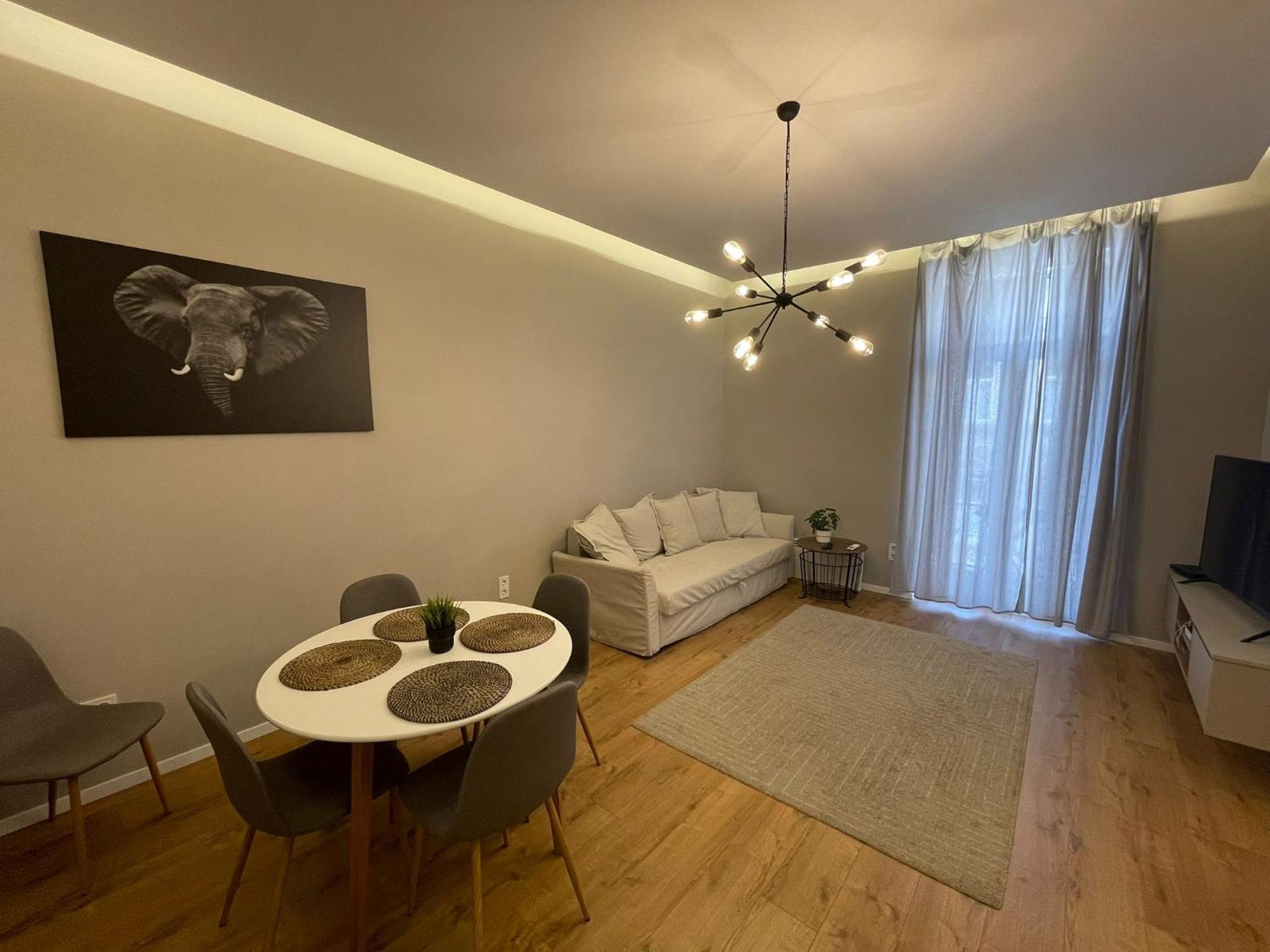City Center 2, Cozy And Modern 2Br In The City Center Budapest Eksteriør billede